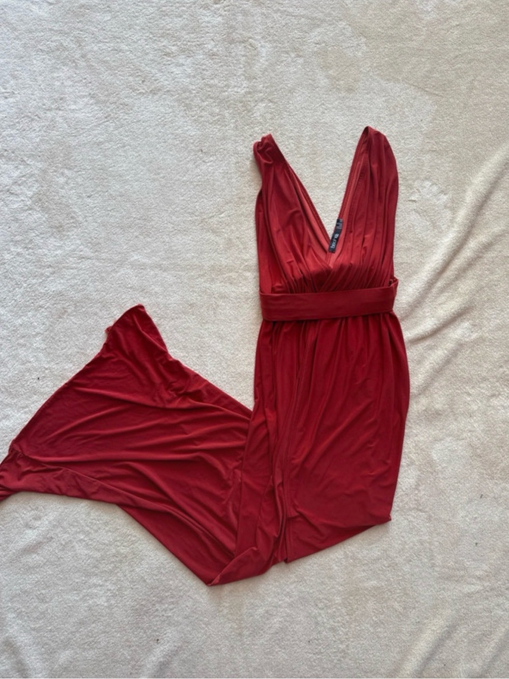 Boohoo Red V-Neck Sleeveless Maxi Dress